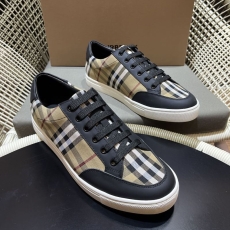 Burberry Low Shoes